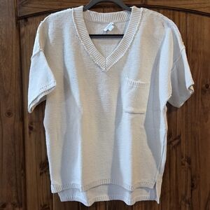 Sundance White Cotton Knit Top with V-Neck, Pocket and short sleeves.